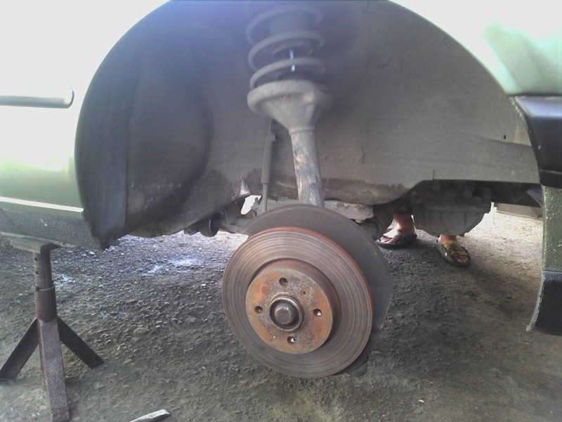 Replacement of front stabilisers and restoration of calipers